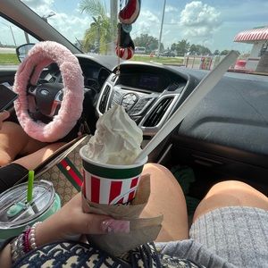 Meet your Posher, Carmen